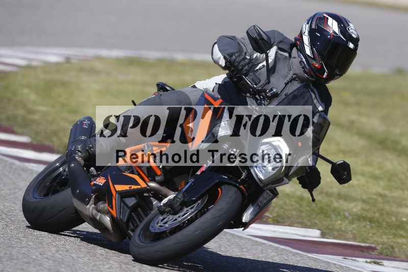 /01 02.04.2026 MAZ ADR/Gruppe rot/ohne